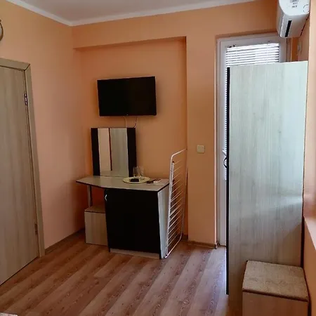 Къща АлтемдиА със стаи за гости Къща за гости
